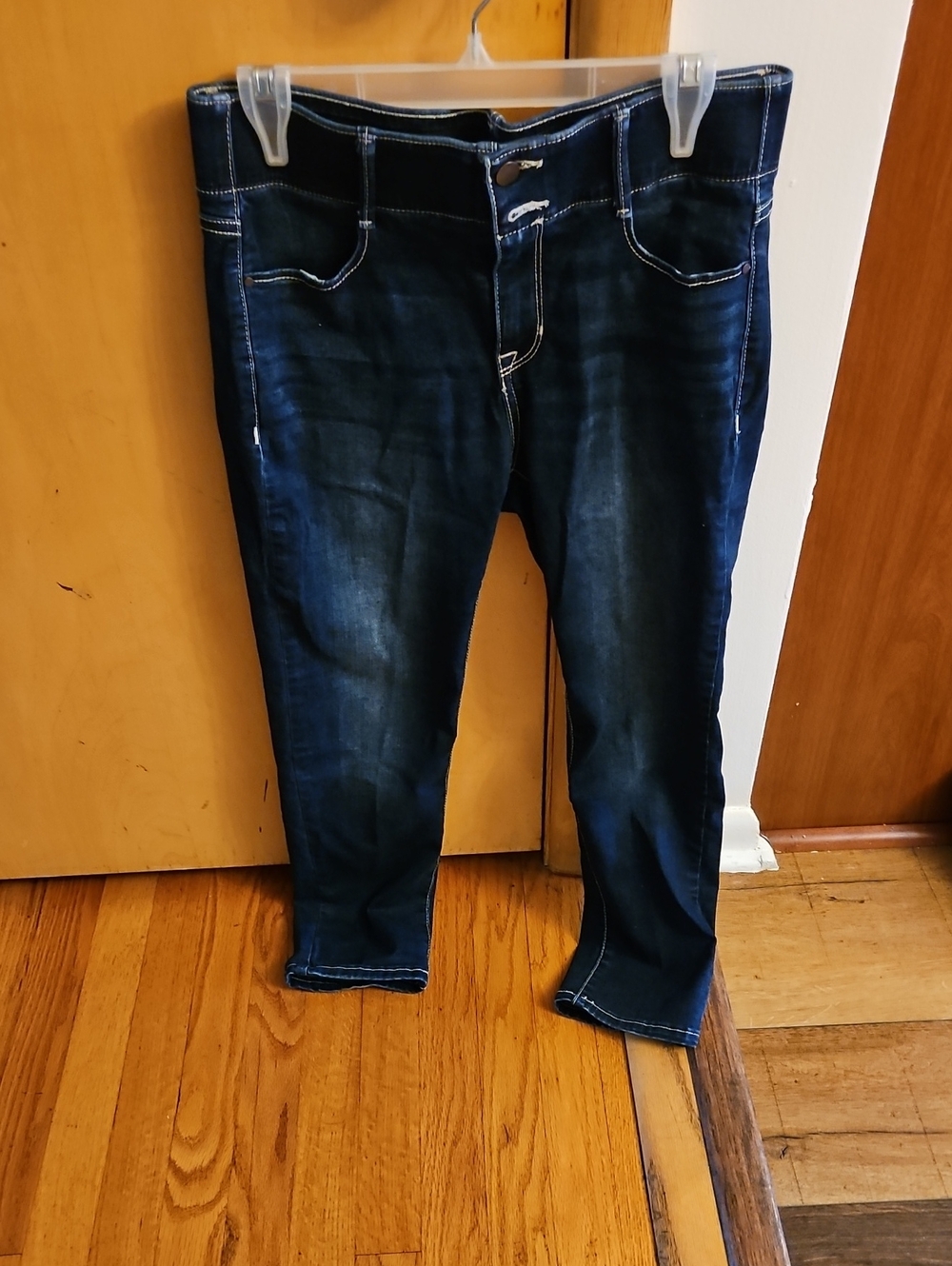 Apt. 9 Dark Indigo Skinny Jeans Sz 10PS